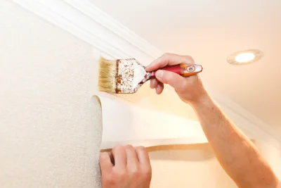 Pose de papier peint au Bô — revêtements muraux et toiles de verre